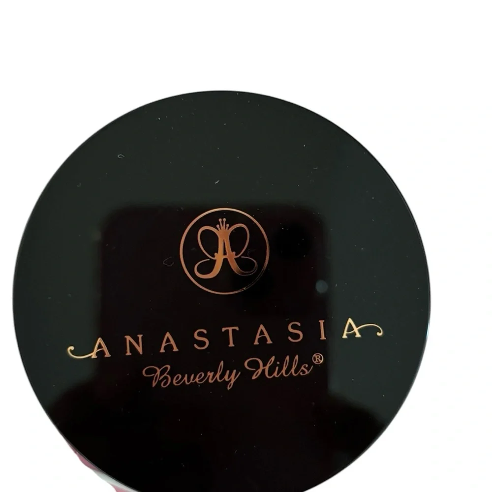 Radiant Glow Highlighter - Picture 2 of 5